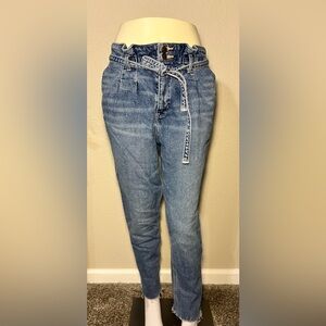 Hollister curvy ultra high-rise mom jean vintage stretch
